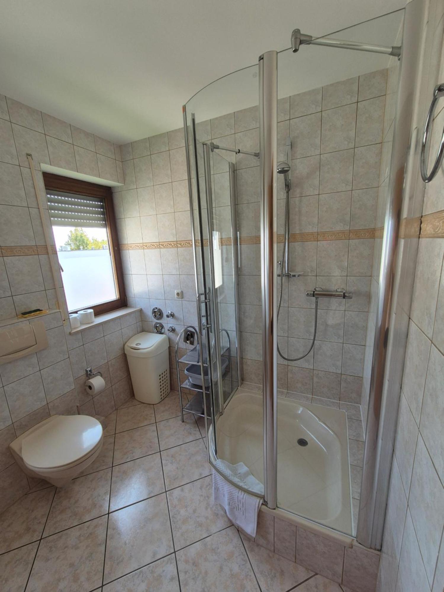 Apartments And Rooms Mamic Dugi Rat Exterior photo