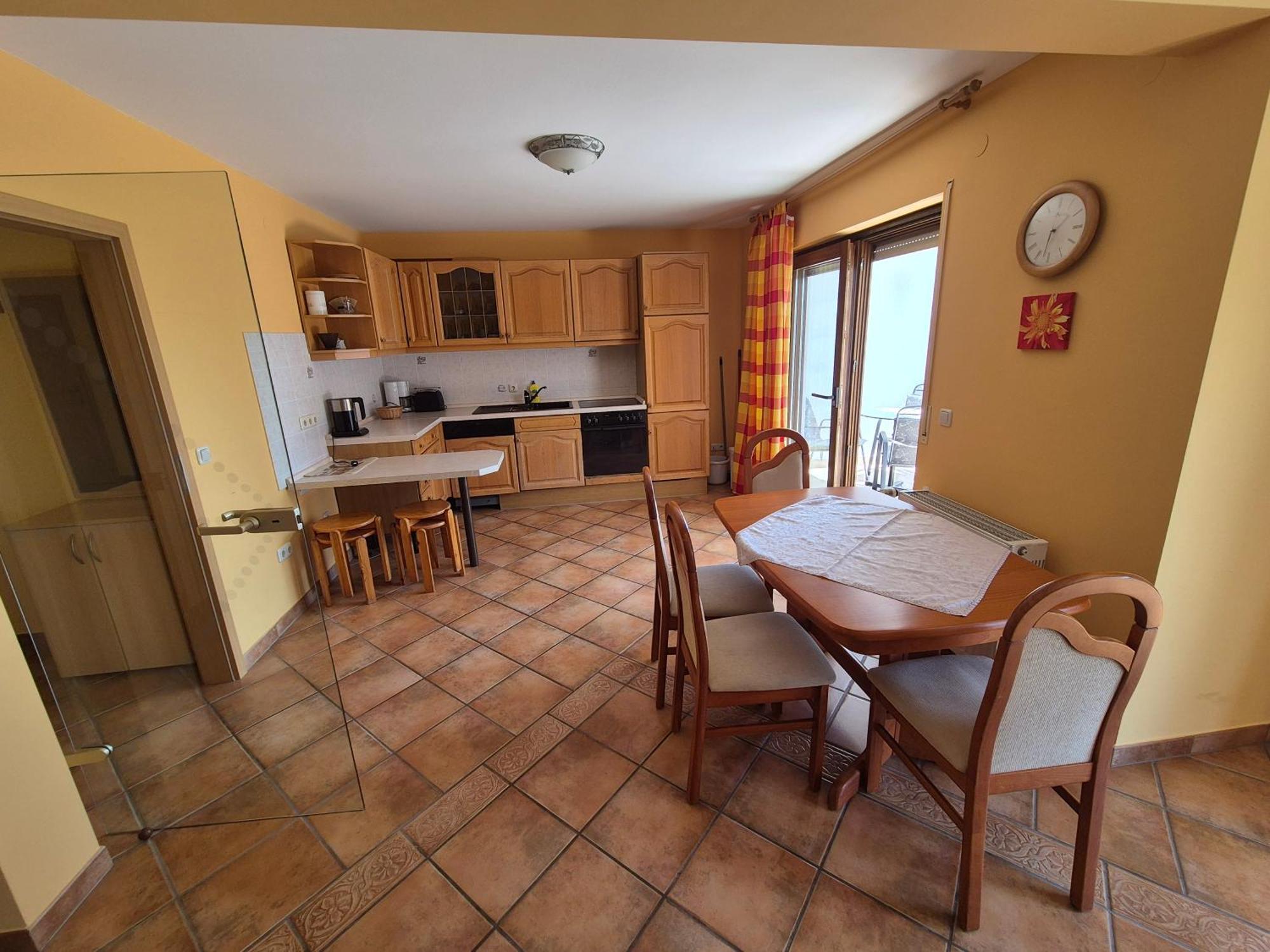 Apartments And Rooms Mamic Dugi Rat Exterior photo